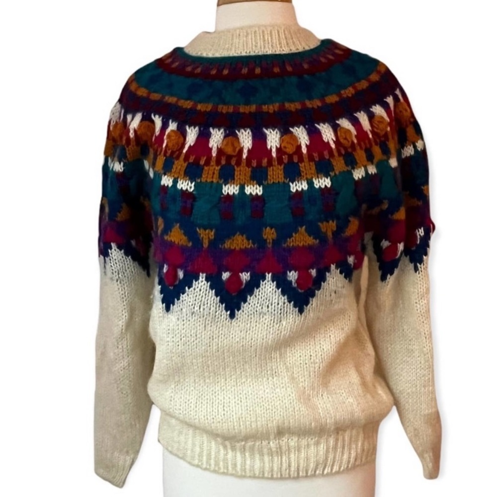 VINTAGE Hand Knit Fair Isle Sweater With Pom Pom Details, Chunky Knit Size M